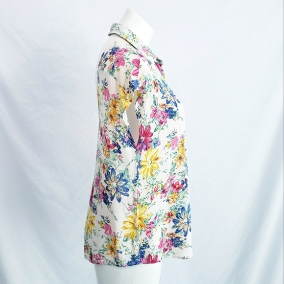 Lucca Couture x Urban Outfitters Open Back Floral Top Blouse - Picture 6 of 10